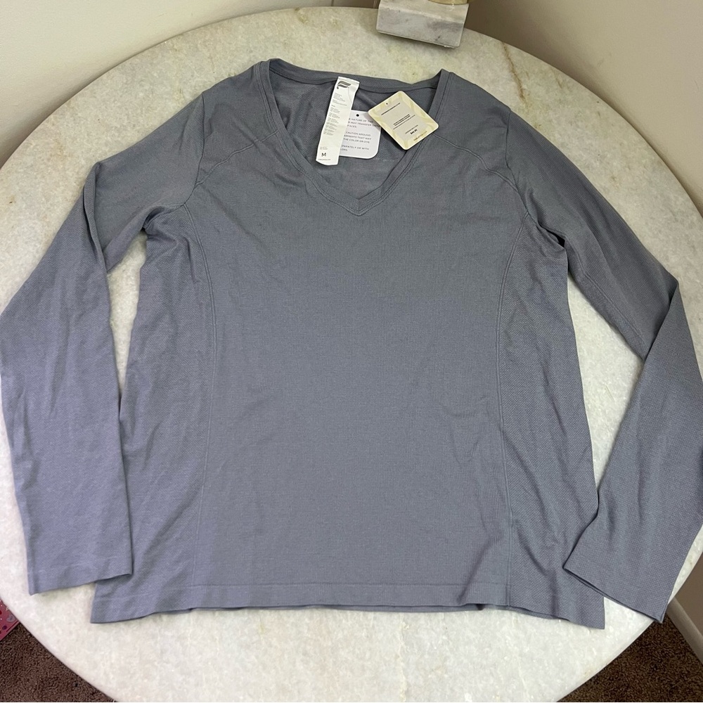 NWT Fabletics Performance Seamless Long Sleeve Top Classic Grey Heather Size M